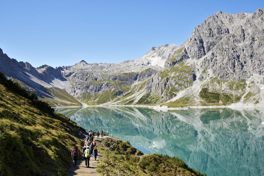 Rufana Lodge Bürserberg エクステリア 写真